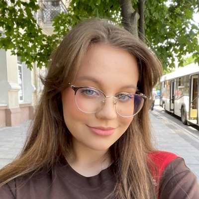 Анна Севостьянова - преподаватель английского в ACE ✔