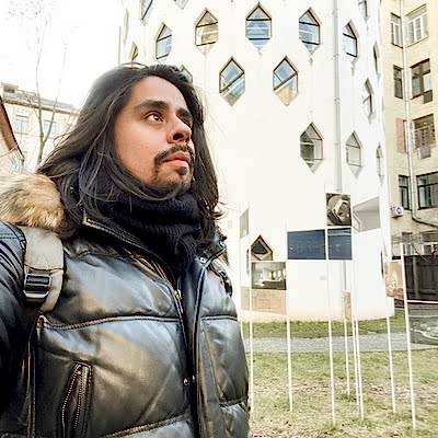 Daniel Hernandez - преподаватель английского языка в Indian Club of Education ✔